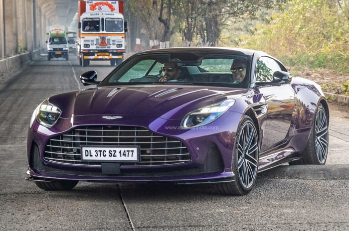 Aston Martin DB12 speed breaker